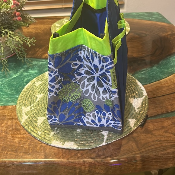 Pampered Chef Garden Tote, large compartment, 5 outside pockets.12” x 8”… - Picture 2 of 8